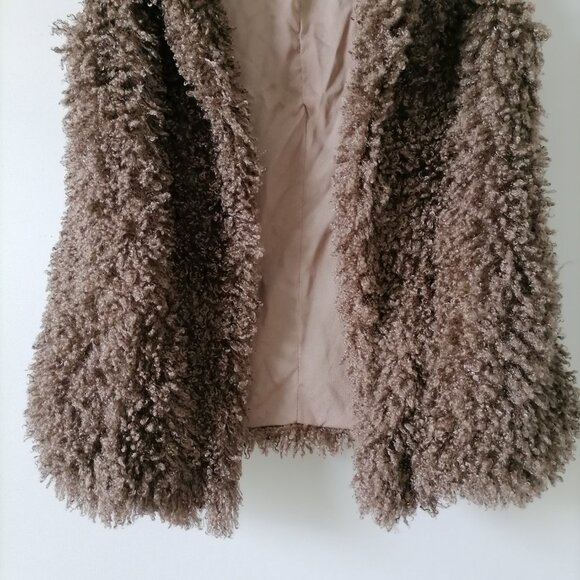 Altar'd State Womens Brown Open Front Faux Fur Sleeveless Vest Size Small - Picture 3 of 8